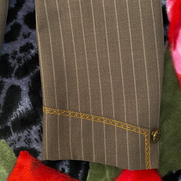 Holland & Sherry Suit - Picture 8 of 16